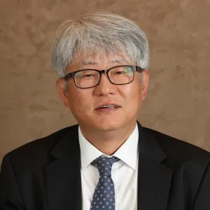 Woong Youn Chung