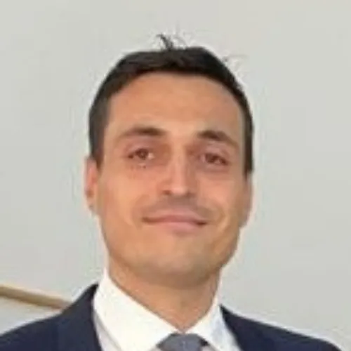 Branko Bakula